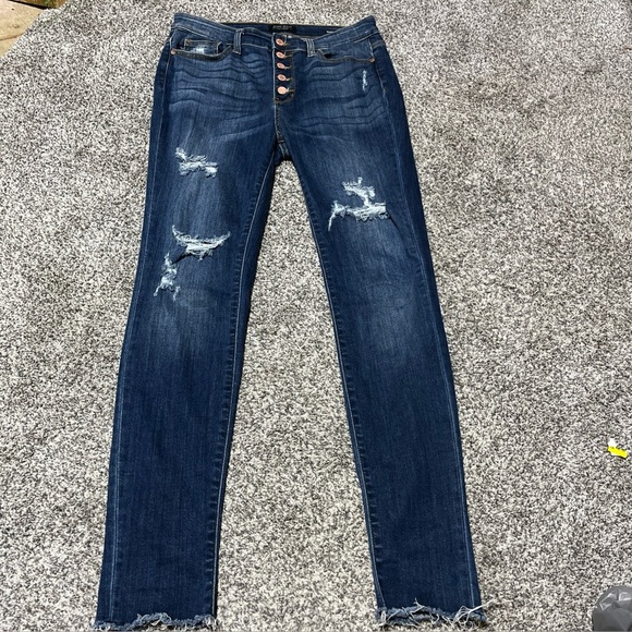 Judy Blue Women’s Button Fly Distressed Jeans Size 11/30 Skinny Fit Med Wash - Picture 1 of 10